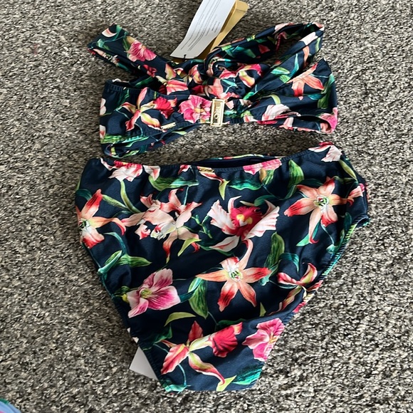 PatBo Laelia top and bottom Bikini set NWt size Large - Picture 6 of 8